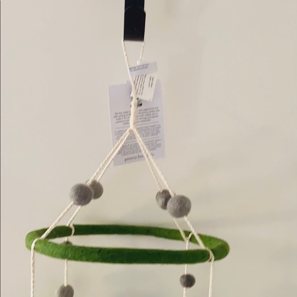 Pottery Barn Kids Felt Dinosaur Mobil - Picture 4 of 15